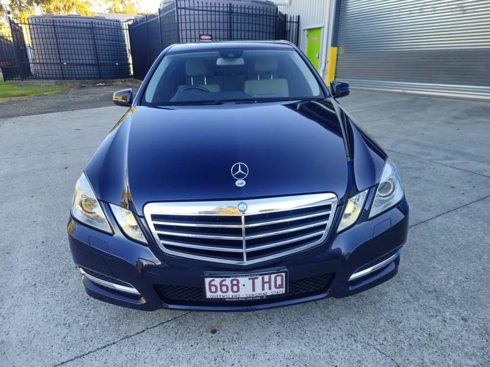 2013 Mercedes-Benz e350 avant-garde luxury low kms 3.jpg